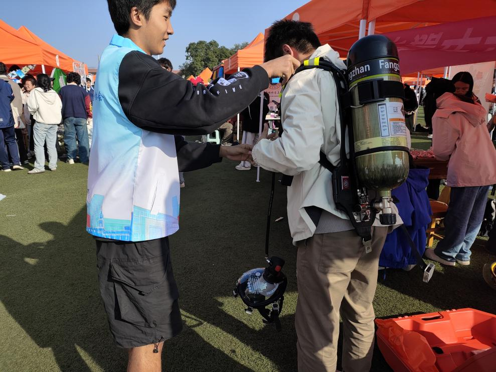 1760928783387094699.png 6.png